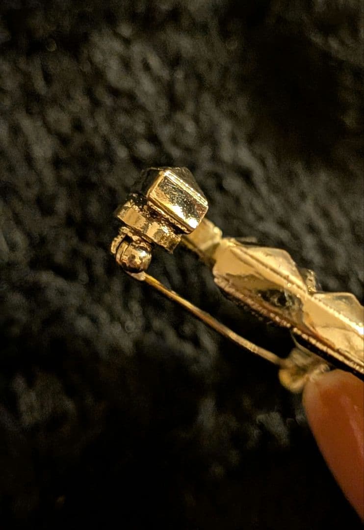 シャネル CHANEL CCマーク　ココマーク　ブローチ ゴールド A17