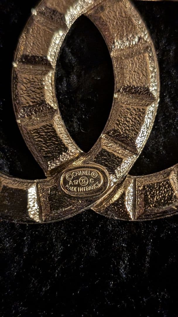 シャネル CHANEL CCマーク　ココマーク　ブローチ ゴールド A17