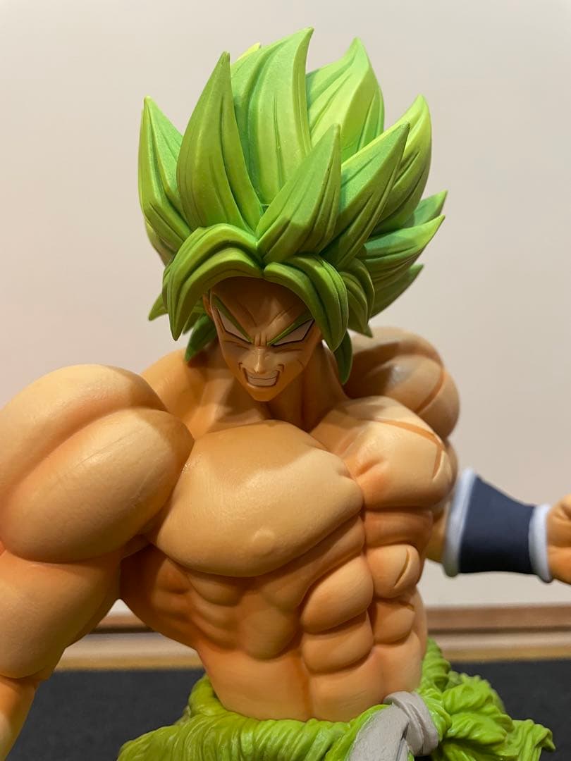 ドラゴンボール 一番くじ　超サイヤ人フィギュア２体セット