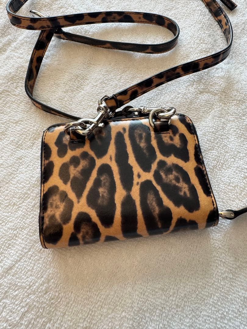 バレンチノ　ケース