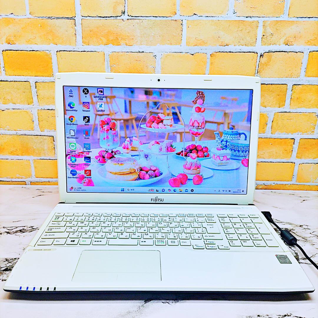 美品❣️最強i7搭載ノートパソコン❤️爆速SSD❤️メモリ16G✨ハイスぺ☘️