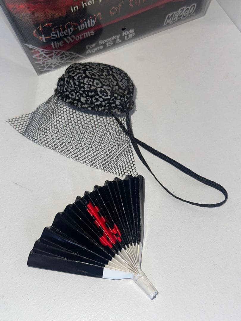 LIVING DEAD DOLLS Sanguis シリーズ19