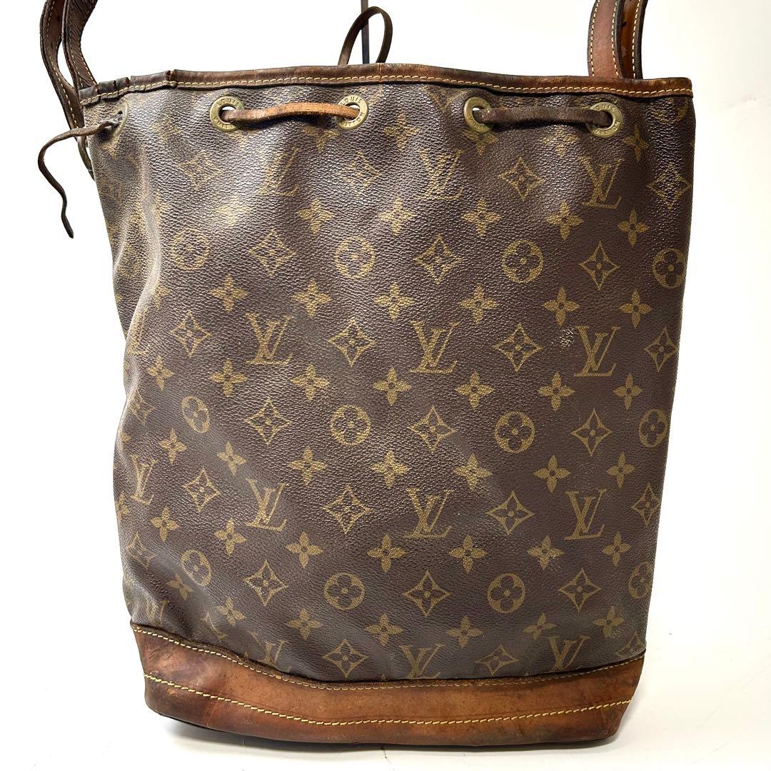 ルイヴィトン　モノグラム　バケット　ショルダーバッグ