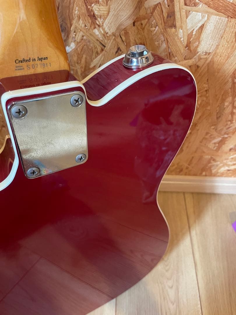 Fender Japan フェンダーテレキャスター　ギター ビグスビー 赤