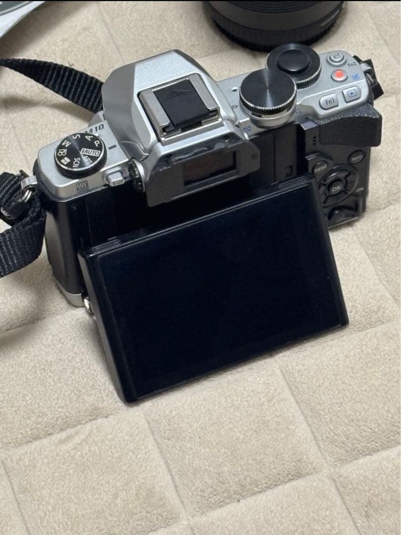 OLYMPUS OM-D ミラーレス一眼