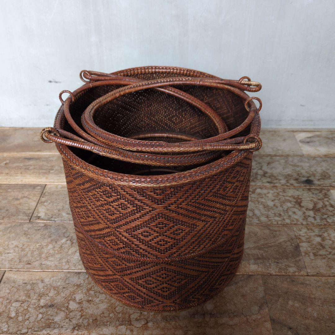 ヴィンテージ籠　民藝　東北　山葡萄　籐籠　昭和レトロ　あけび　手仕事　アタ