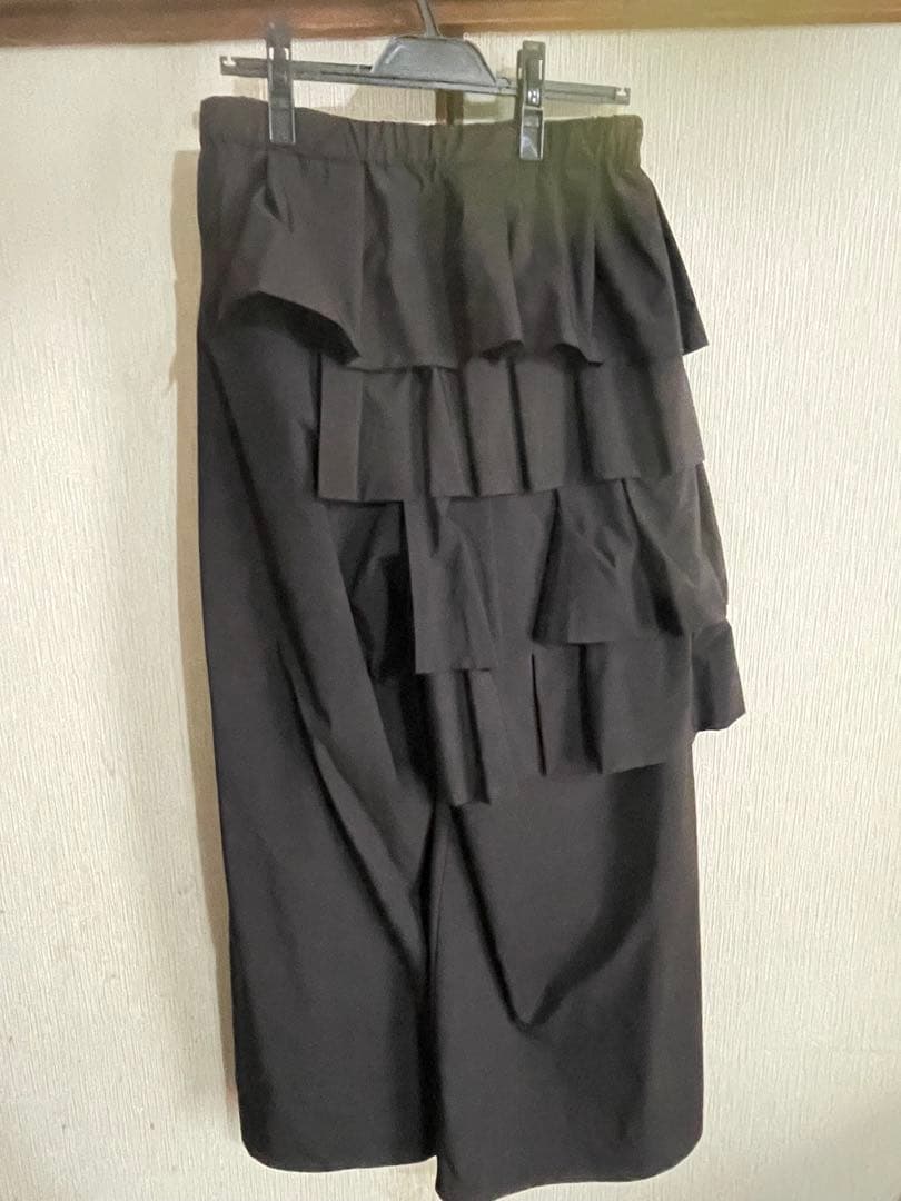 ザコシじゃない方　TAAKK ターク FRILL PANTS フリルパンツ