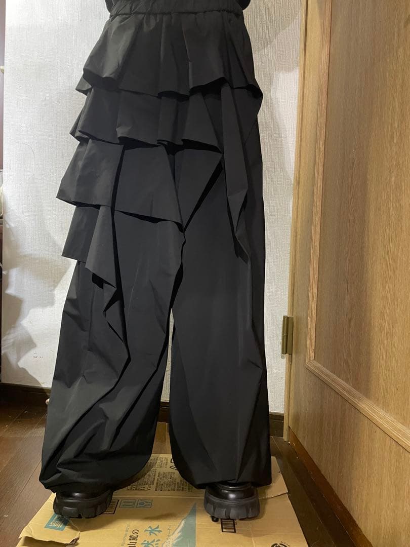 ザコシじゃない方　TAAKK ターク FRILL PANTS フリルパンツ