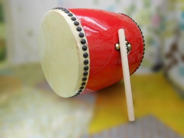 新品未使用(送料無料)19.980円　Nエイサー大太鼓30cmバチ付き