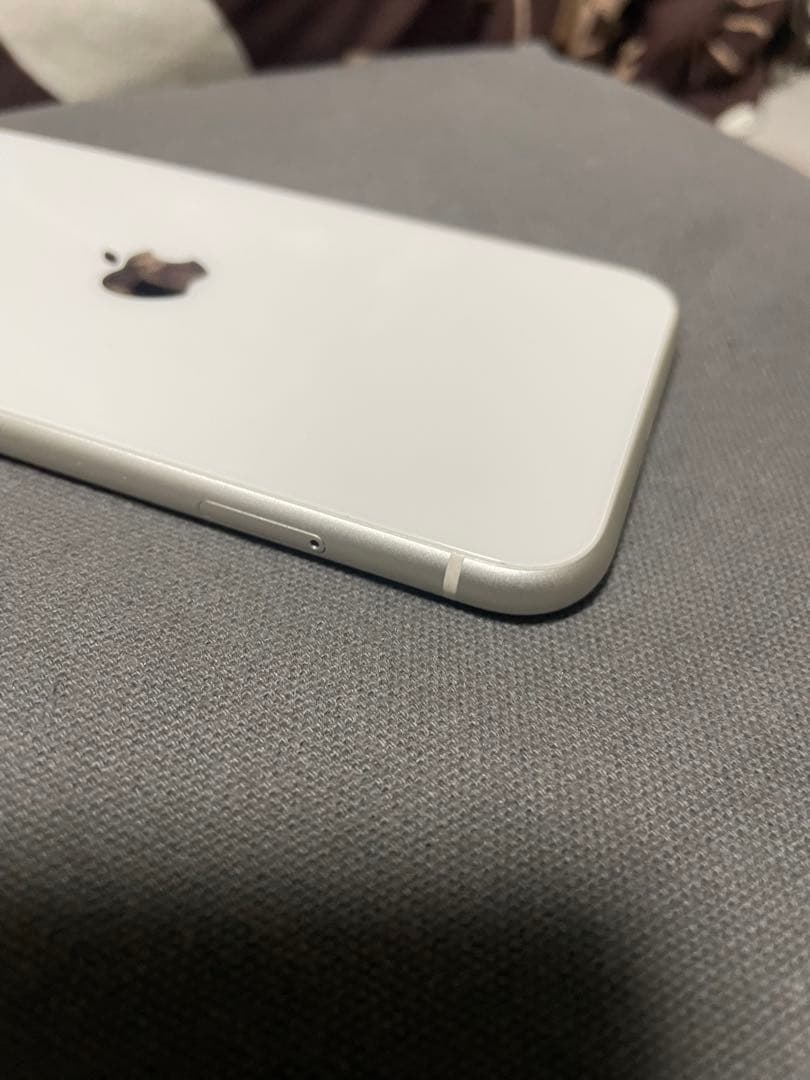 iPhone11 64G simフリー