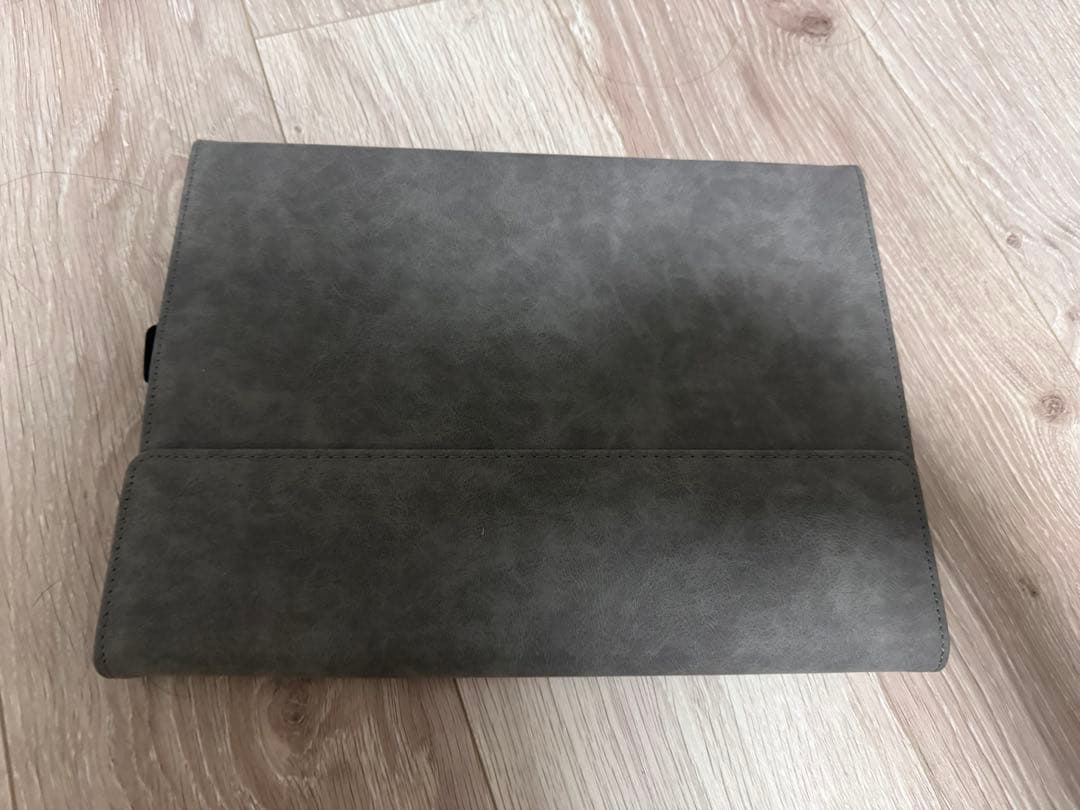 【美品】Surface Pro 第11世代 ZHX-00011 プラチナ