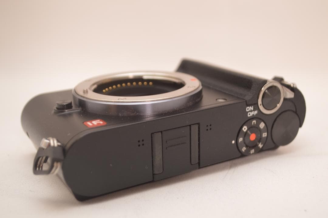 ✨希少美品✨ Xiaomi YI-M1 ミラーレスカメラ 本体のみ