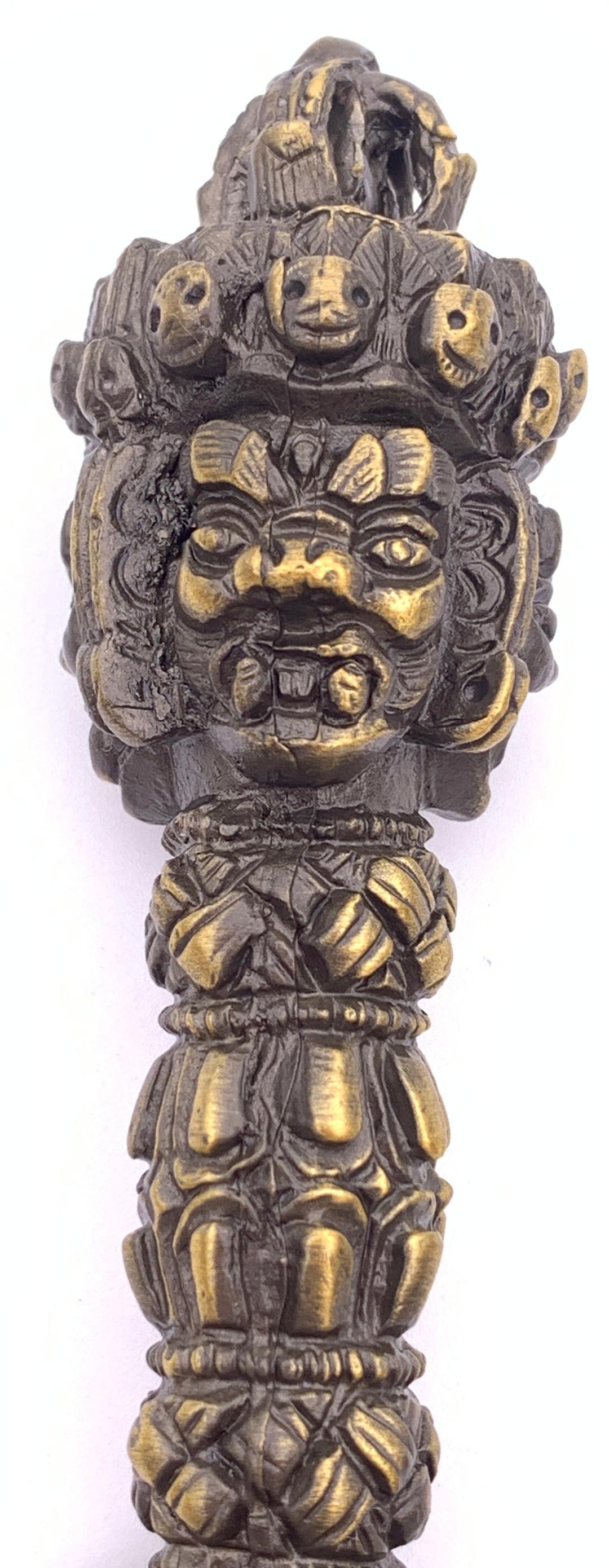 ◆チベット密教法具　3面憤怒尊プルパ（密教宝剣）◆