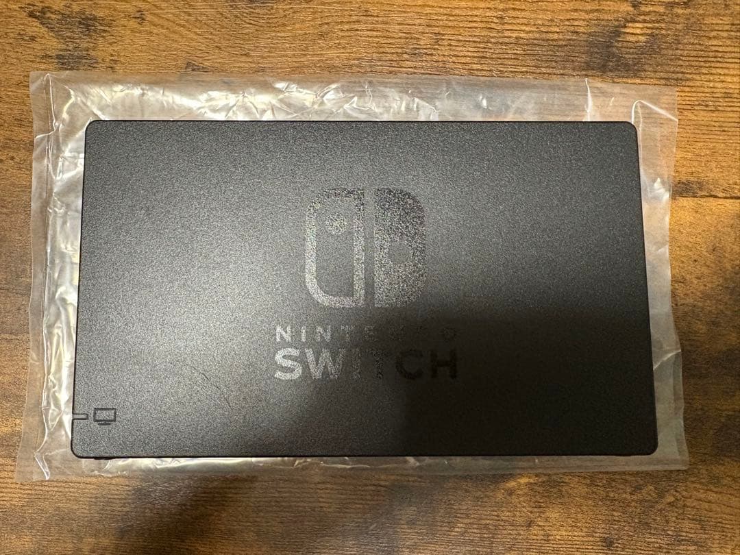 Nintendo Switch 本体+付属品（SDカードおまけ付き）