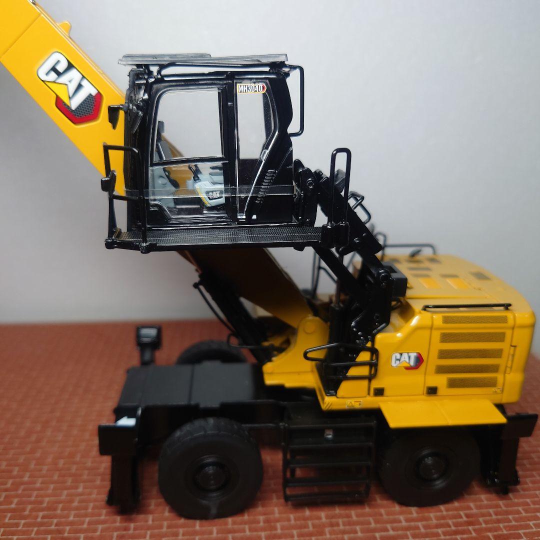 CAT MH3040 ホイール式マテリアルハンドラー(1/50) キャタピラー
