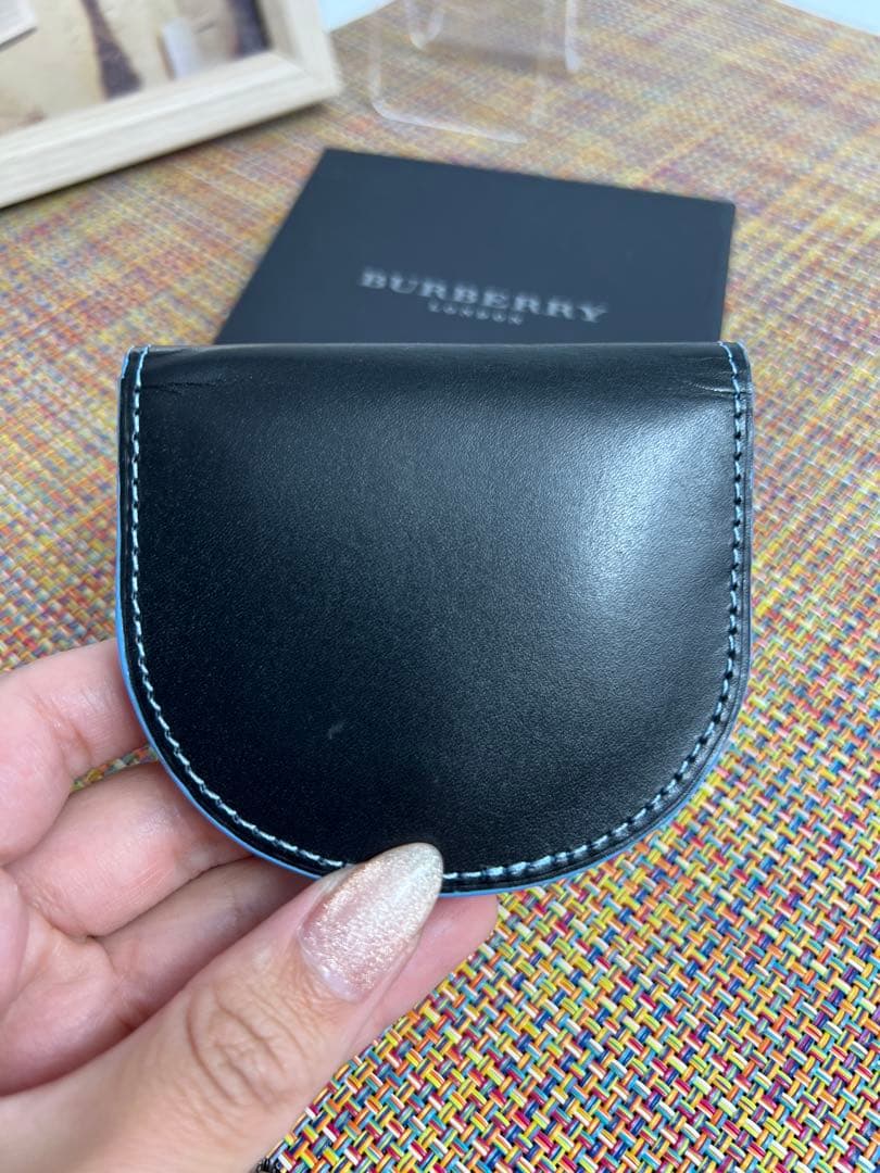 ✨極美品✨BURBERRY バーバリー ケース　本革　小銭入れ　レザー