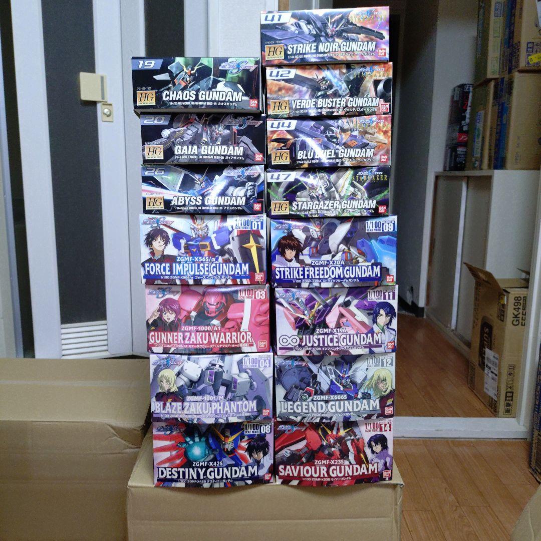 1/100＆HG SEEDDESTINY等のガンプラ 15点セット