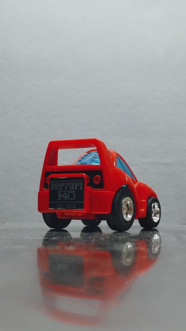 チョロQ No.023 フェラーリ レッド ブルーウィンドー