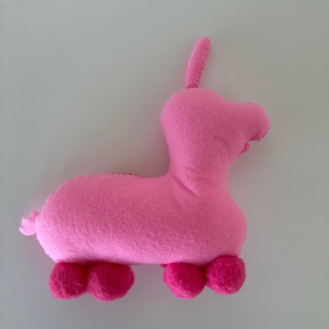 Yuri Hasegawa 長谷川有里 ぬいぐるみ ロディ 馬 ピンク