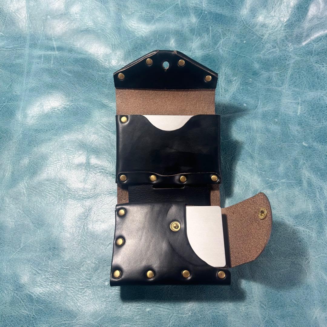 コンパクト　革　財布　クロムエクセル　レザー　黒色　ギボシ　真鍮　ハンドメイド