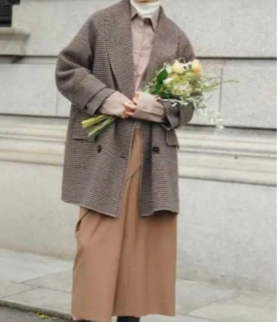 新品タグ付き✨ミラオーウェン　接結ハーフ丈Aラインコート