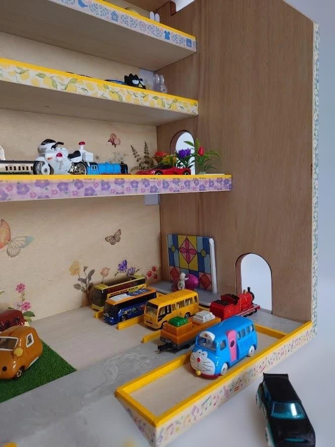 トミカ木製手作り駐車場（スモ－ルイエロ－）SY02