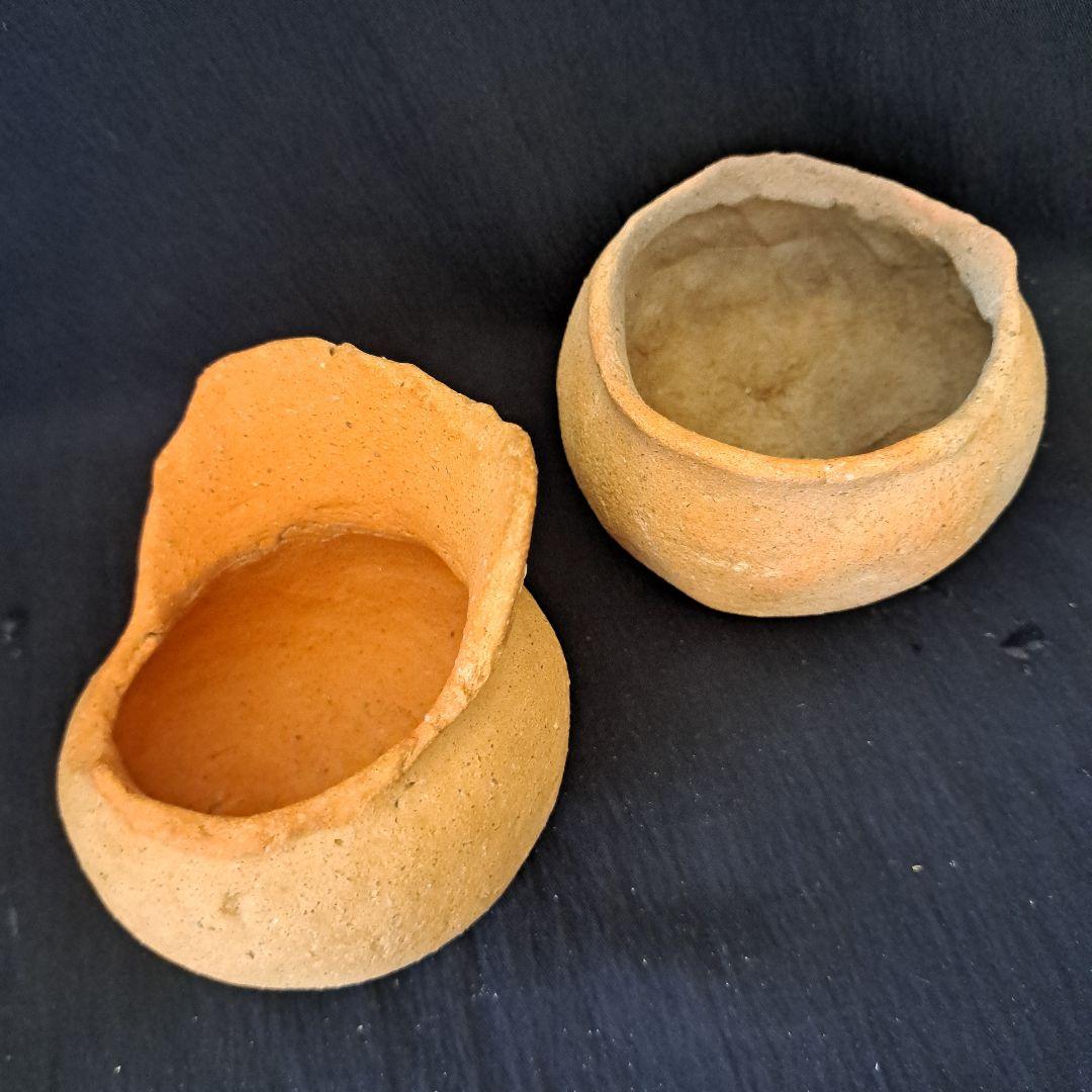 「弥生土器に花を活ける①」 弥生種壺-祭器(直径8.5cm) 2客セット 骨董ア