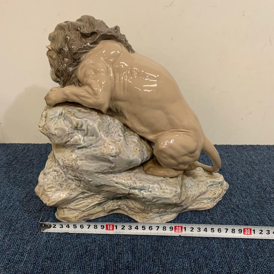 リヤドロ 草原の勇者 ライオン 置物 01008656 LLADRO 置物