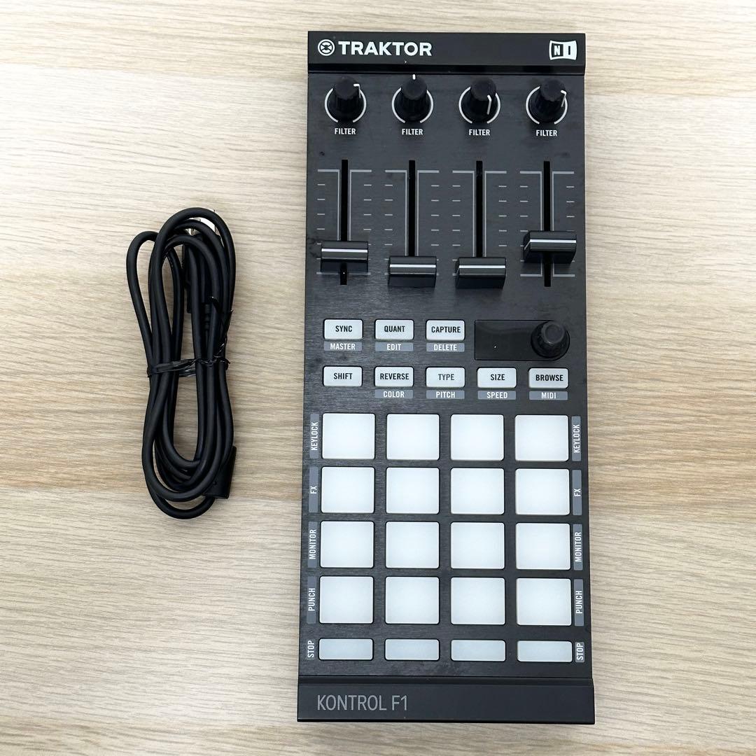 TRAKTOR KONTROL F1 DJコントローラ