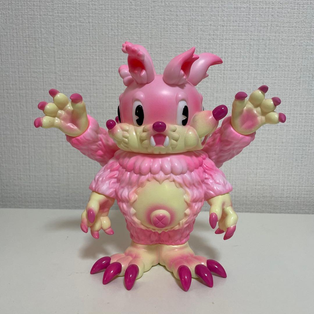 kamerian Māra　BERRY BERRY PINK ソフビ