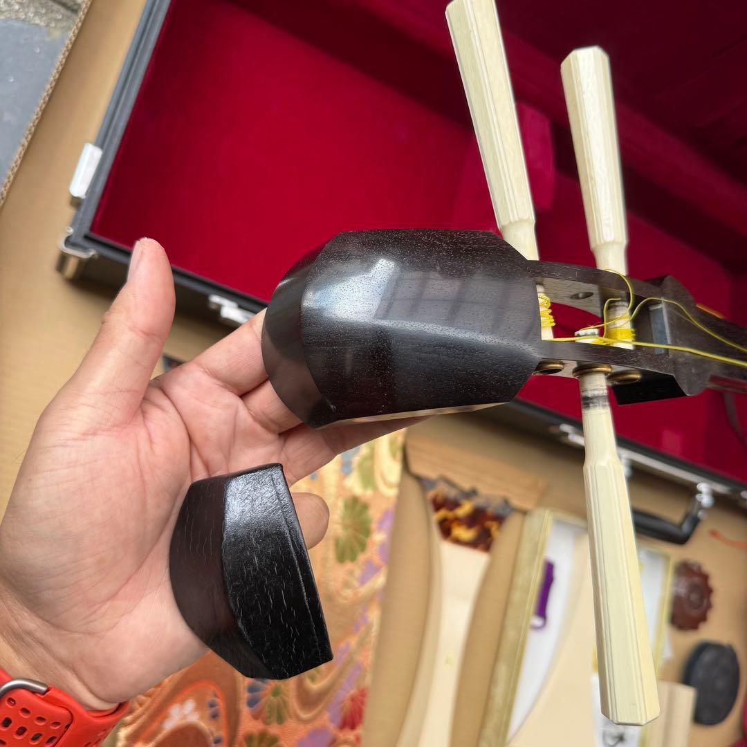 三味線　バチ　三絃駒　ハードケース 　和楽器　弦楽器