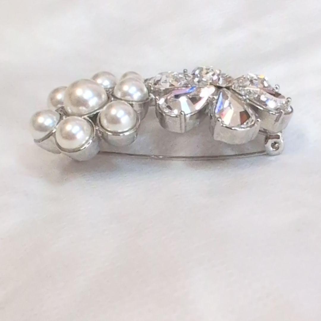 未使用級✨ルネ クリスタルフラワーブローチ パール ビジュー パール シルバー