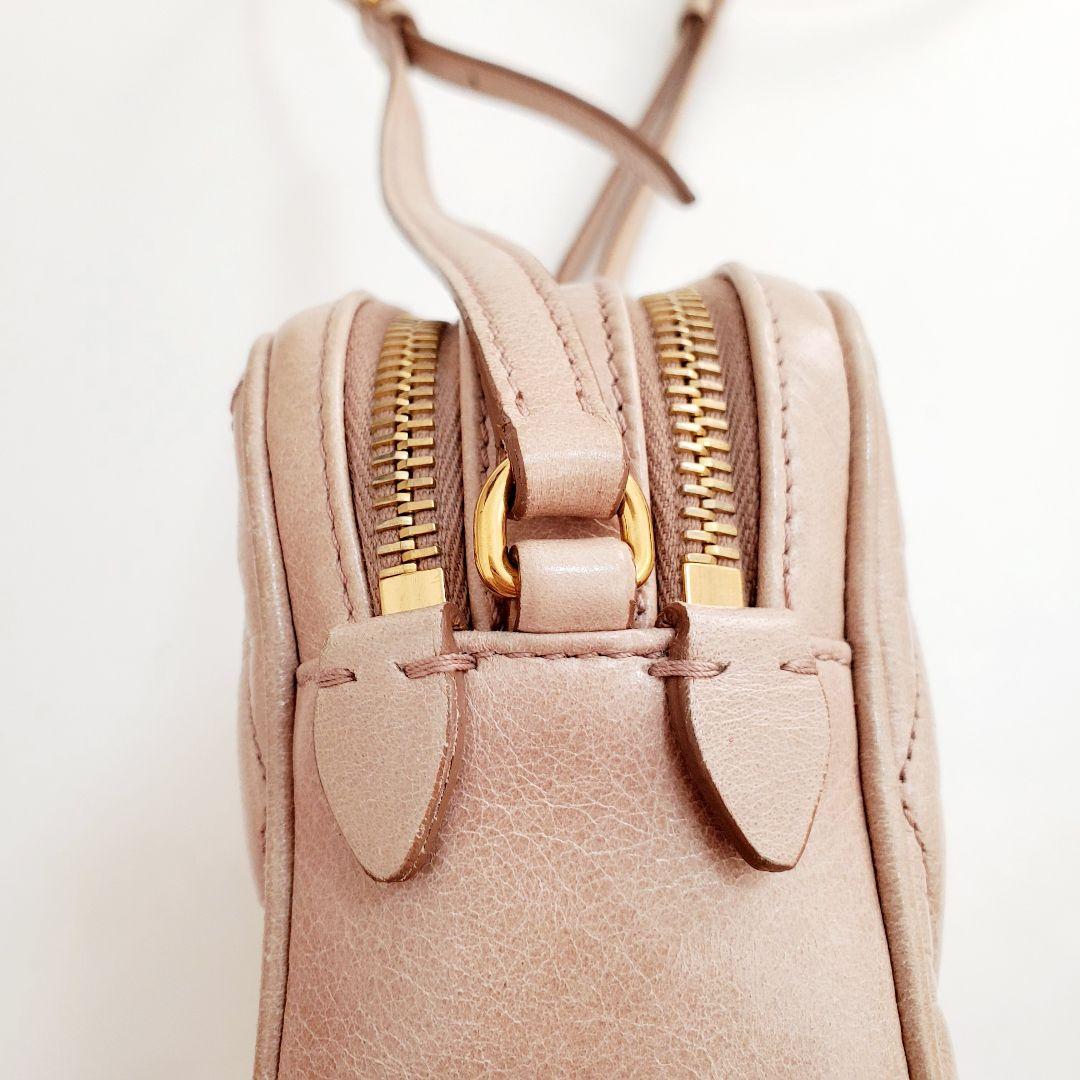 miu miu キルティング レザー ショルダーバッグ ピンク ベージュ