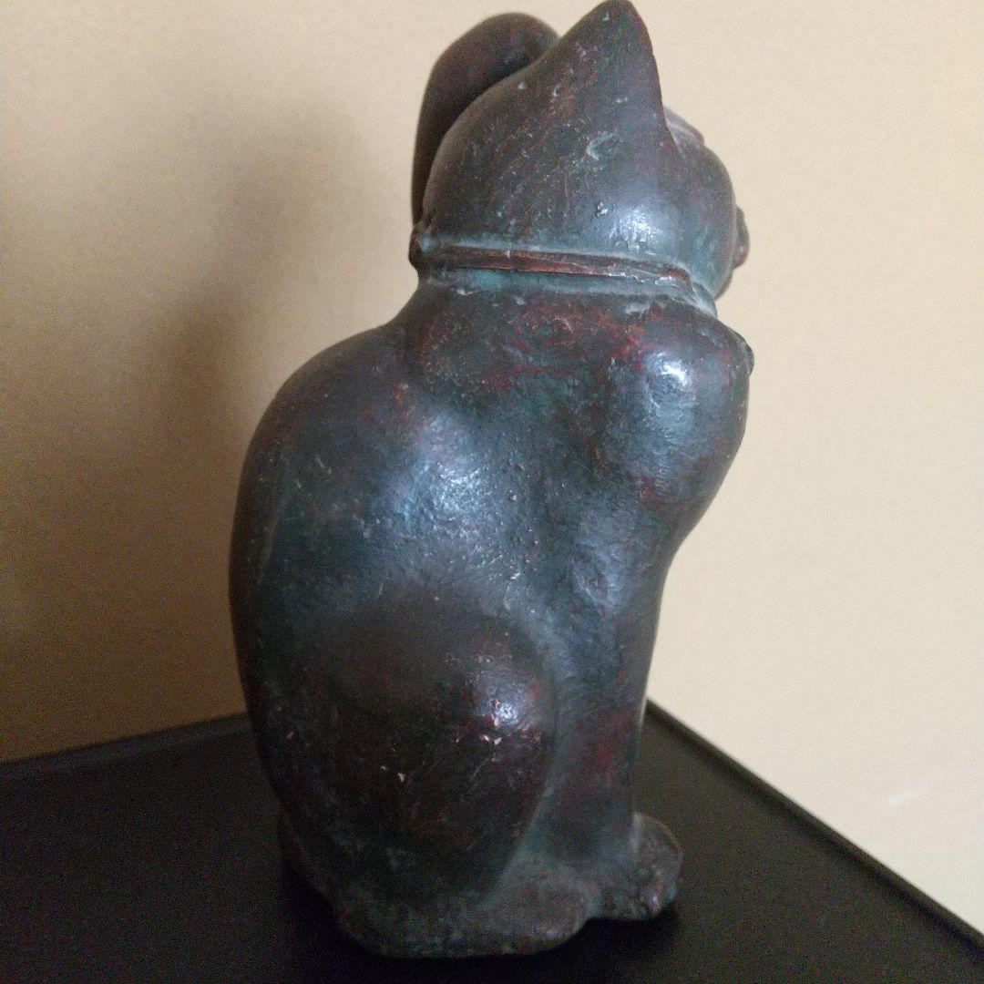 ブロンズ製猫の置物