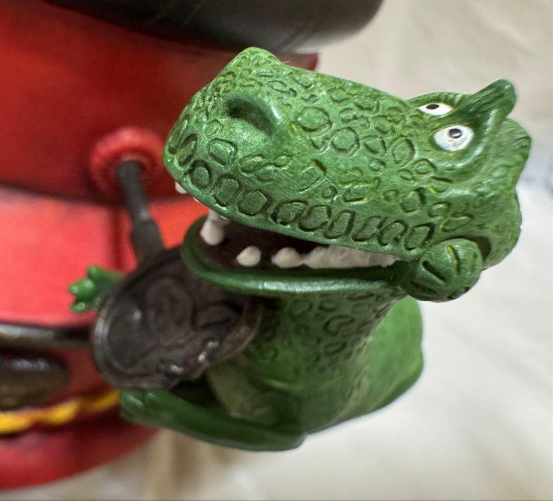 トイストーリー2 赤ランタン ライトアップ オルゴール付き スノーグローブ