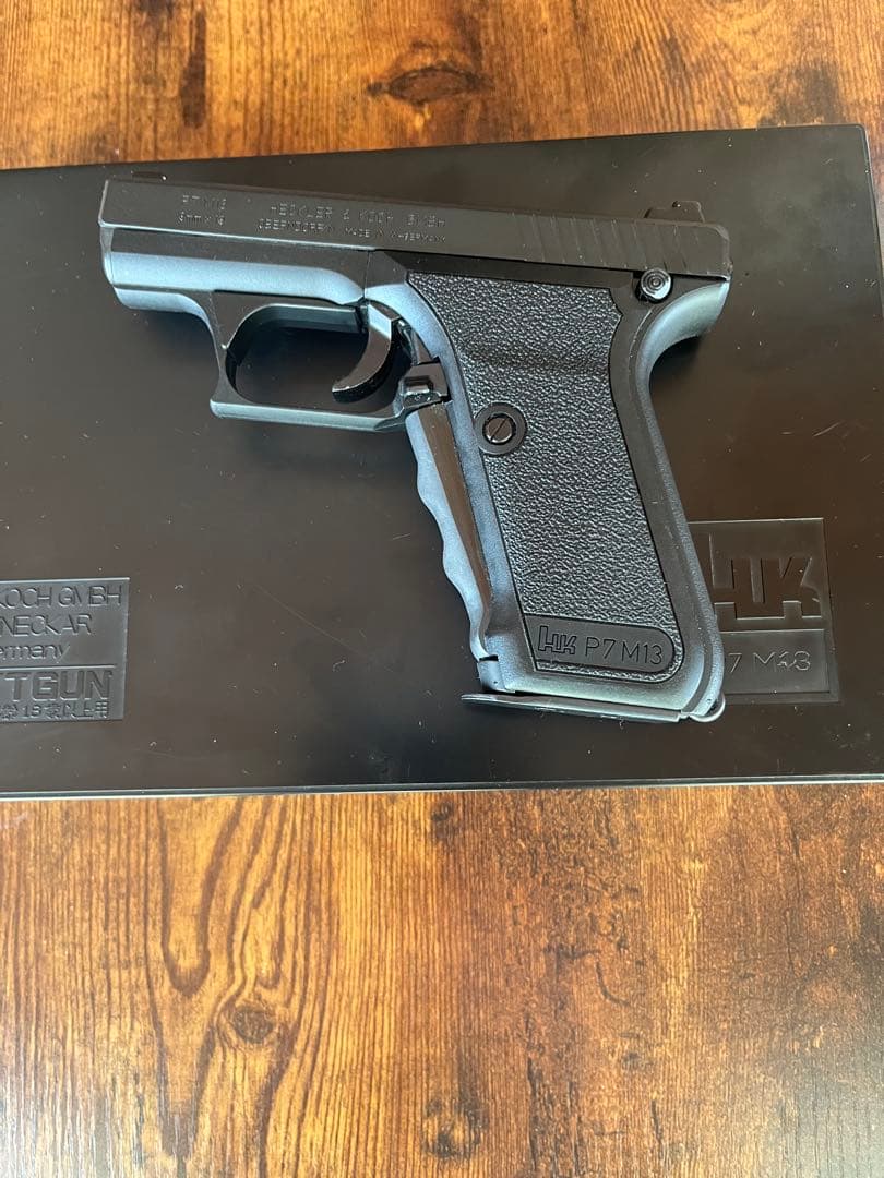 【 MGCトイガン】　 HK P7M13 ガスハンドガン 　エアガン