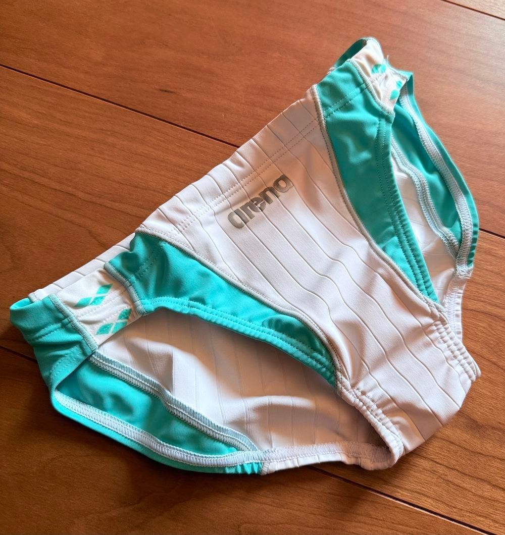 【新品箱タグ付】ARENA　ダブルマット　ホワイト×スカイブルー　競パン　nux