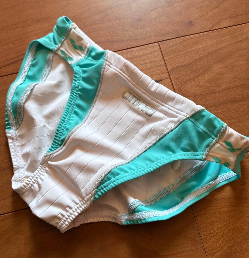 【新品箱タグ付】ARENA　ダブルマット　ホワイト×スカイブルー　競パン　nux