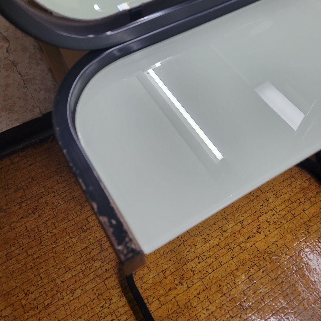 美容室　セット面　ドレッサー テーブル付きミラー2点サイドテーブル1点