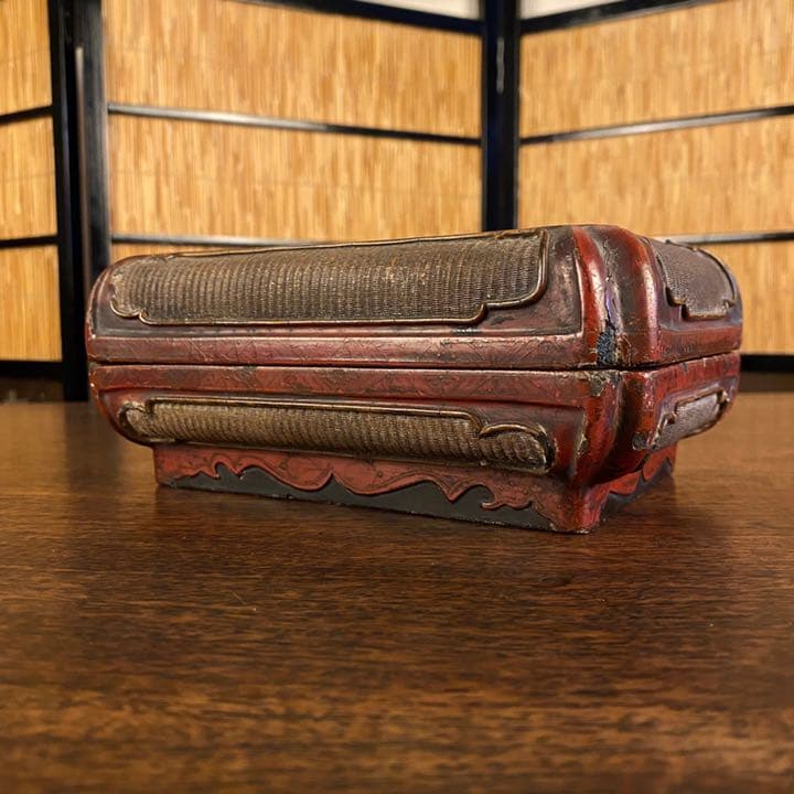 民国　朱漆竹编盒
