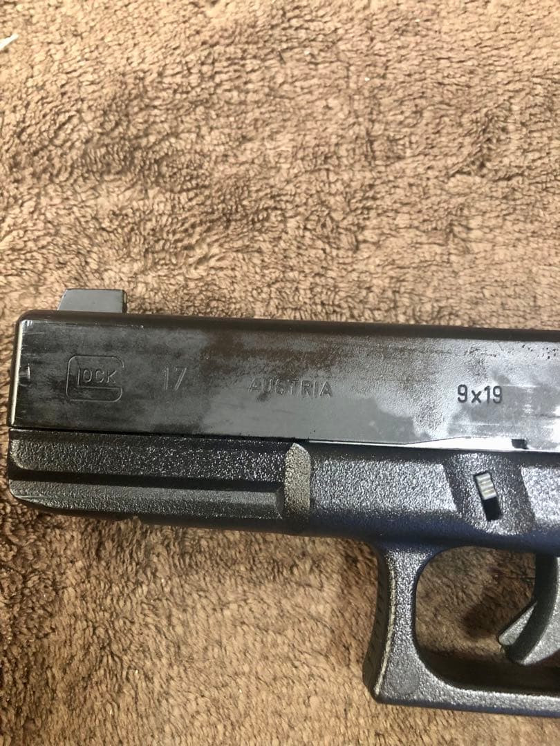 東京マルイ　ガスブローバックハンドガン　 グロック17 gen3 カスタム　中央