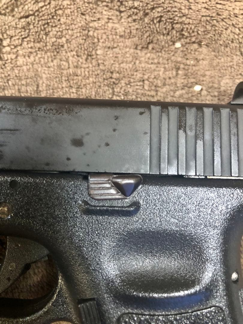 東京マルイ　ガスブローバックハンドガン　 グロック17 gen3 カスタム　中央