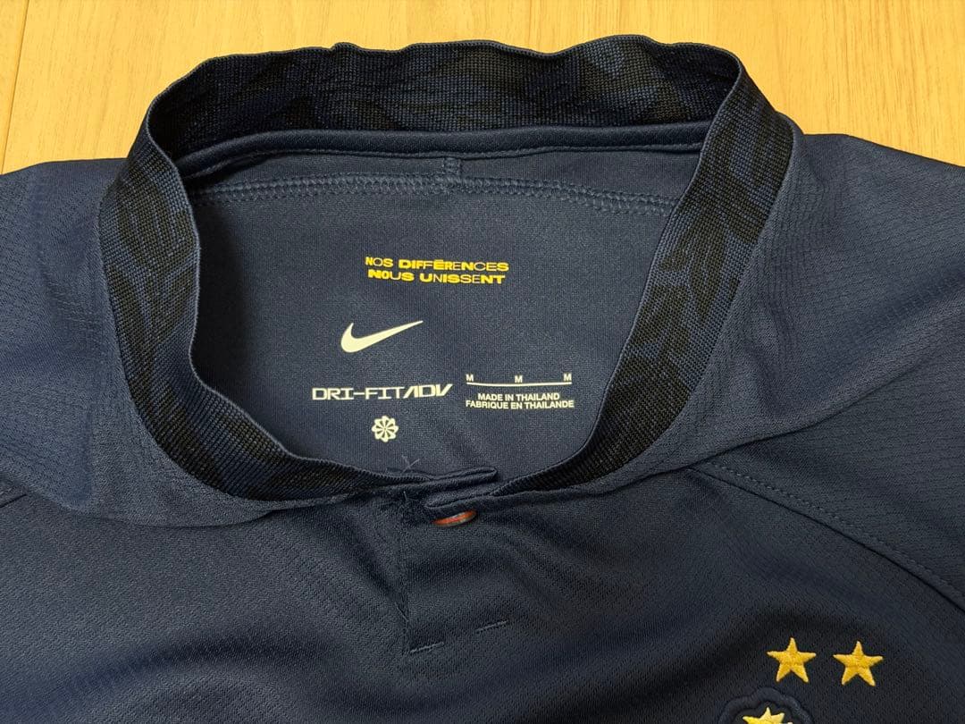 新品 サッカーフランス代表 ユニフォーム Mサイズ