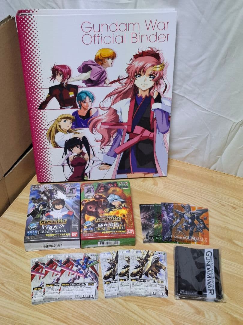 ガンダムウォー　戦場の女神バインダー、SPカード、スリーブ等　セット売り