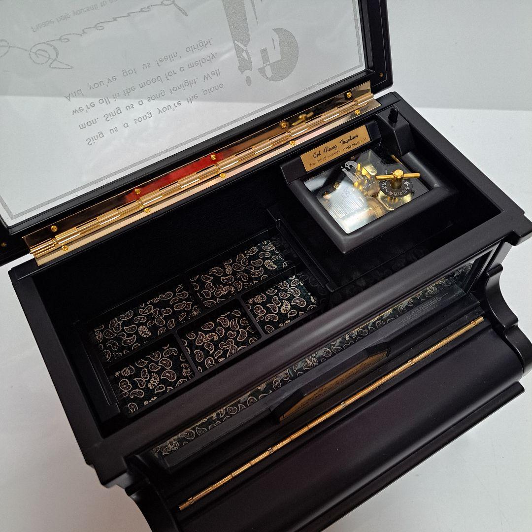 未使用　ビアノ型　ジュエリーボックス　小物入れ　オルゴール付き