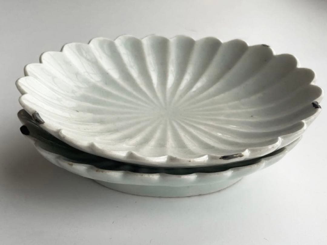 骨董　アンティーク　白磁　菊花小皿　楕円　オーバル　小皿　柿右衛門　古伊万里