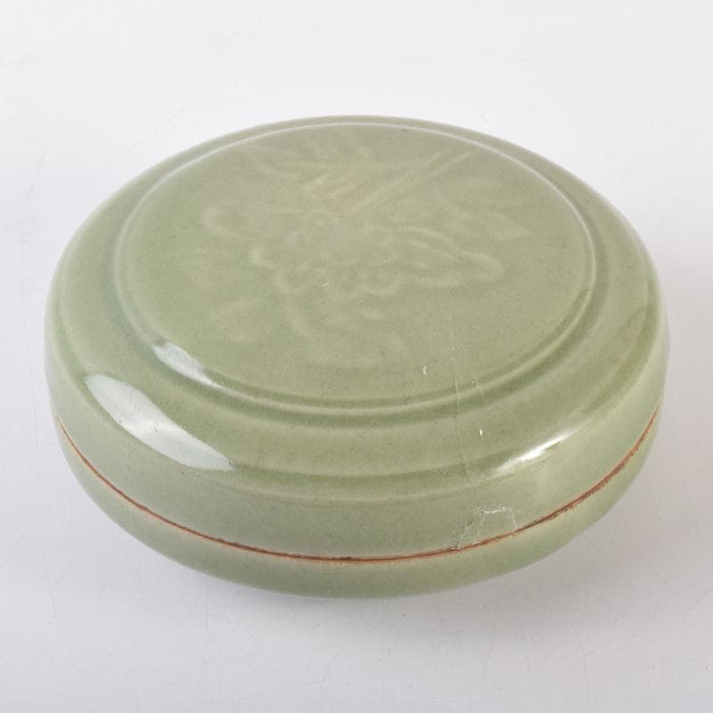 中国　龍泉窯青磁　刻花文　香合　盒子　N　7070E