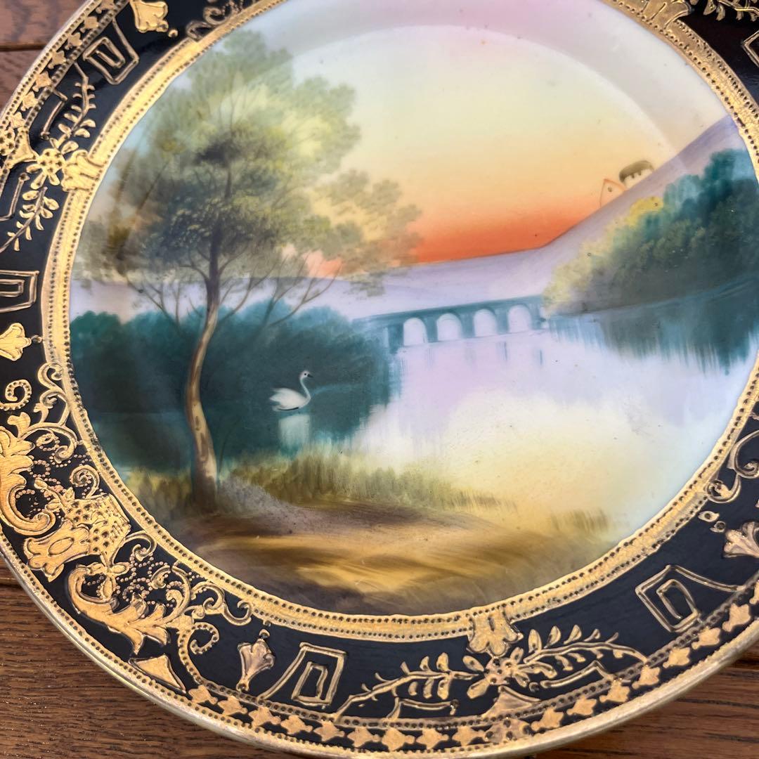 オールドノリタケ代表的な作品金盛りが豪華なプレート　スワン湖畔M NIPPON