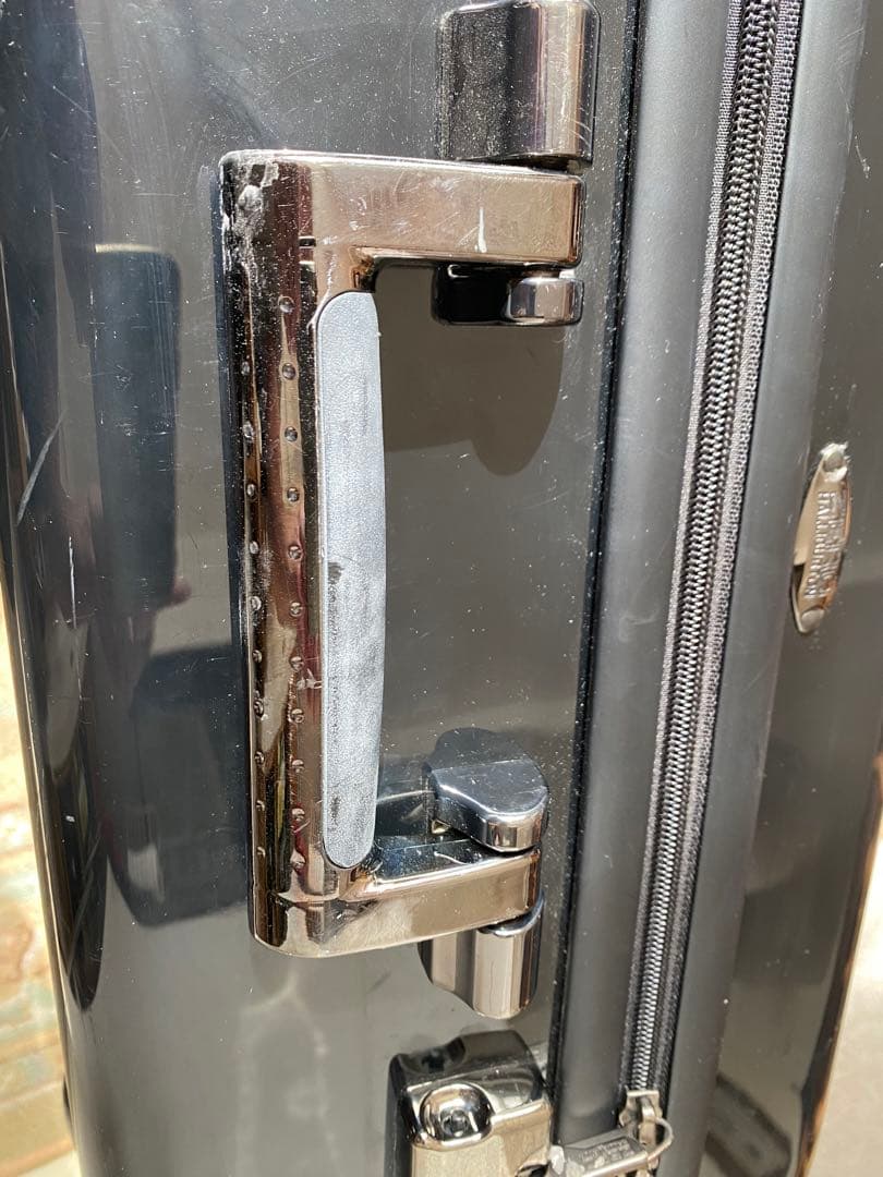 ZERO HALLIBURTON ゼロハリバートンスーツケース　ブラック　2輪