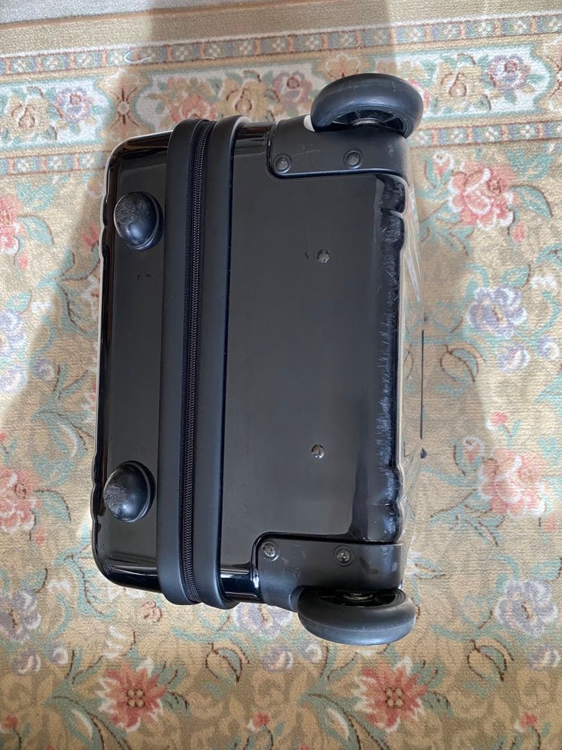 ZERO HALLIBURTON ゼロハリバートンスーツケース　ブラック　2輪